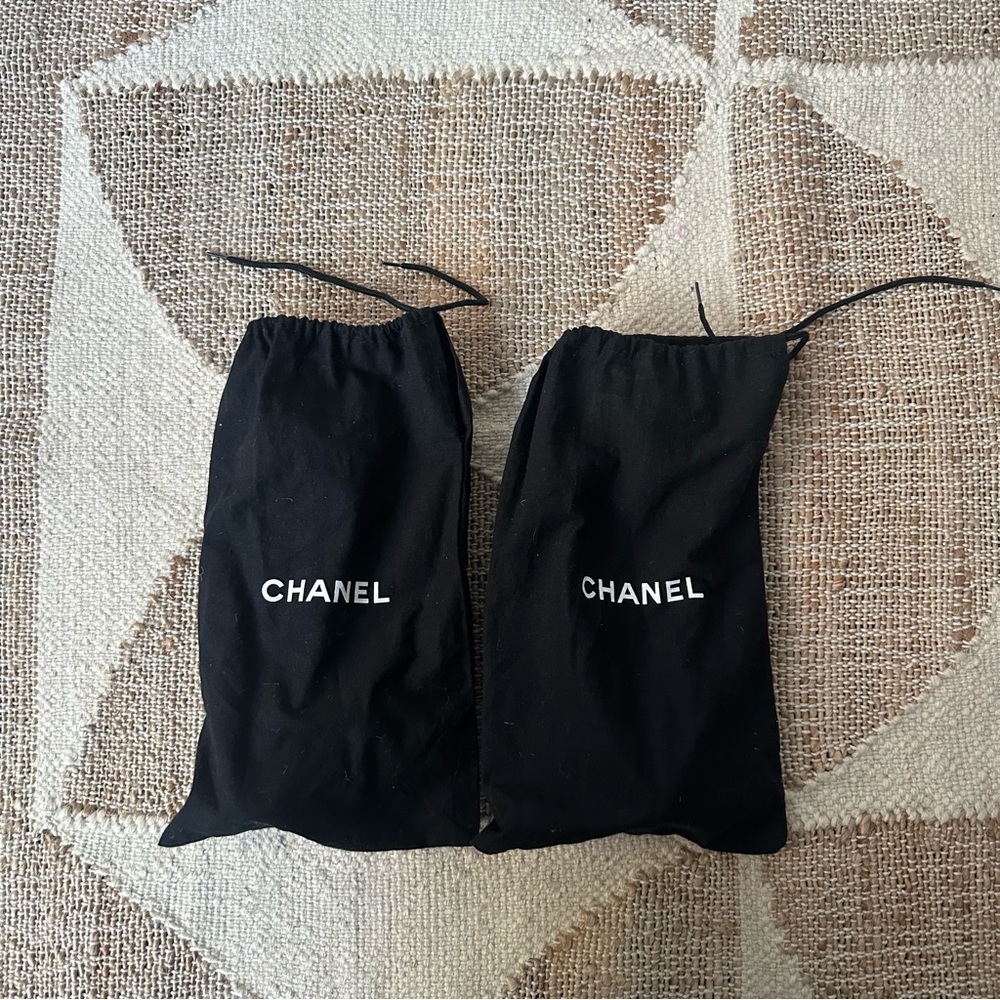 Authentic Chanel Black & White Leather Ballet Flats - Picture 2 of 4